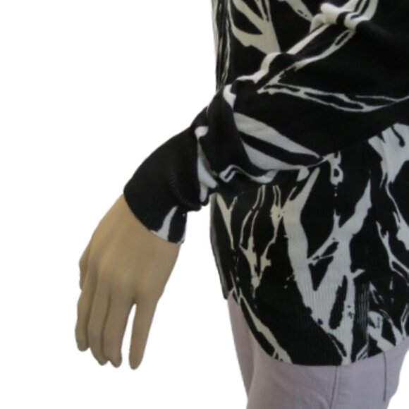 Cyrus Black and White Button Down Cardigan - Picture 4 of 7